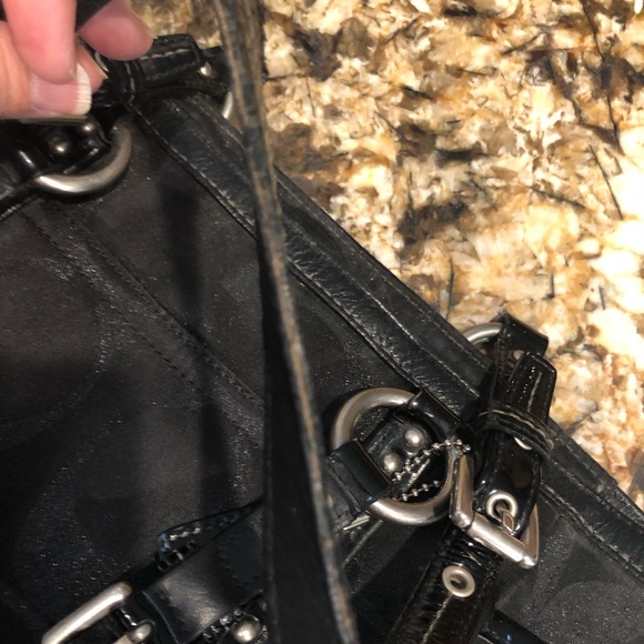 Black coach purse - Picture 4 of 4